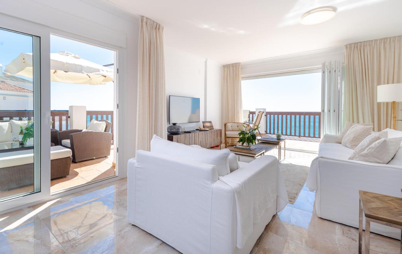 Heavenly Views From Frontline Penthouse Appartement